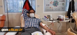 با حضور حسن محمدپور سرپرست مدیریت امور پردیس های استان قم در یکی از شعب سازمان انتقال خون استان  انجام گرفت 2