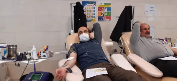 با حضور حسن محمدپور سرپرست مدیریت امور پردیس های استان قم در یکی از شعب سازمان انتقال خون استان  انجام گرفت 3