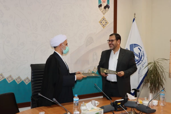 امضاء تفاهم نامه با دانشگاه قم و پردیس فارابی دانشگاه تهران 2