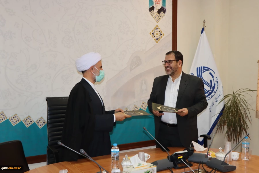 امضاء تفاهم نامه با دانشگاه قم و پردیس فارابی دانشگاه تهران 2