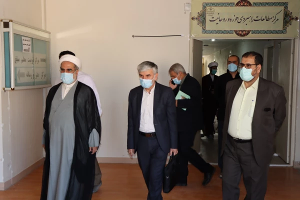بازدید معاونت آموزشی و تحصیلات تکمیلی دانشگاه فرهنگیان از مدیریت امور پردیس های استان قم 7