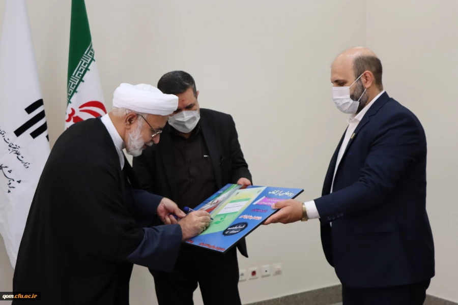 آلبوم تصویری مراسم رونمایی 5 عنوان کتاب درسی دانشگاه فرهنگیان