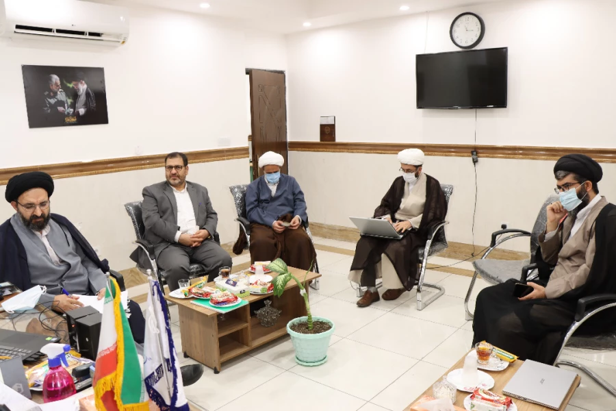 برگزاری جلسه اعضای هیات رئیسه دانشگاه و مسئولین دبیرخانه تعلیم و تربیت و پژوهشگاه حوزه و دانشگاه و مدیریت امور پردیس های استان قم پیرامون محور فعالیت های فی مابین 3