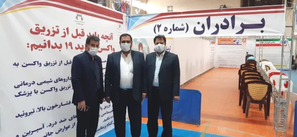 انجام واکسیناسیون همکاران و اساتید دانشگاه فرهنگیان استان قم 3