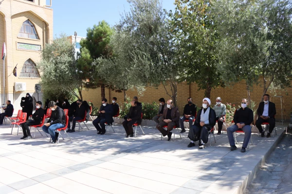 مراسم غبار روبی مزار شهید گمنام پردیس حضرت معصومه(س) و گلزار شهدای قم 3