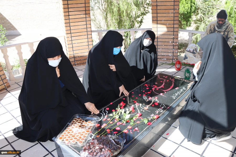 مراسم غبار روبی مزار شهید گمنام پردیس حضرت معصومه(س) و گلزار شهدای قم 4