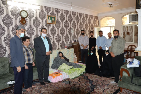 دیدار با خانواده دانشجو معلم شهیدمحمدرضا فلکی 3