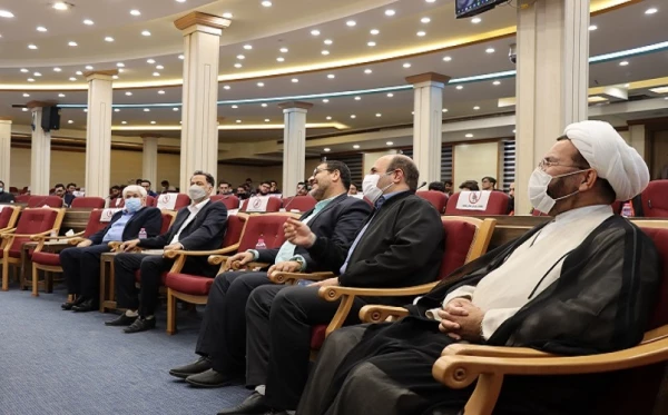 جشن دانش آموختگی ورودی های 96 پردیس آیت الله طالقانی(ره) 4