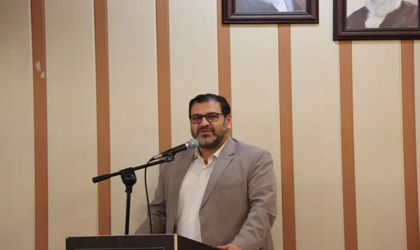 در آستانه میلاد مسعود منجی عالم بشریت حضرت امام زمان(عج) و عید نوروز جلسه تقدیر و تشکر از همکاران شاغل در دانشگاه فرهنگیان استان قم برگزار گردید. 3