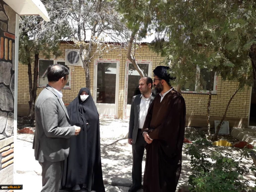 نخستین جلسه دکتر موسوی باهمکاران پردیس  2