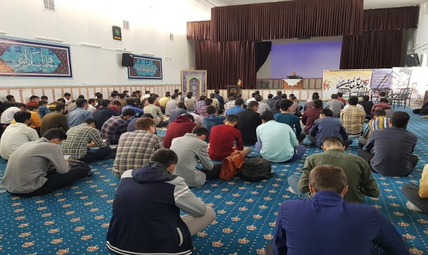 کارگاه آموزشی تغذیه ویژه دانشجو معلمان، استادان و کارکنان به مناسبت هفته سلامت و بهداشت 3