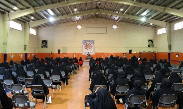 جلسه پرسش و پاسخ آزاد اندیشی با موضوع عفاف و پوشش  3