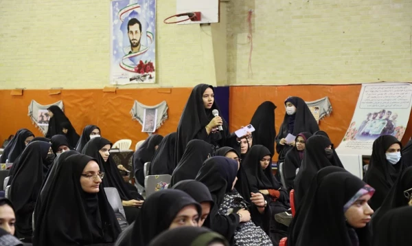 جلسه پرسش و پاسخ آزاد اندیشی با موضوع عفاف و پوشش  4