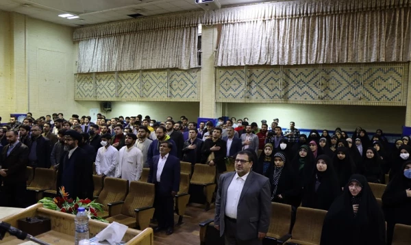 افتتاحیه اولین دوره همایش فعالان  وحافظان قرآن کریم در دانشگاه فرهنگیان استان قم 2