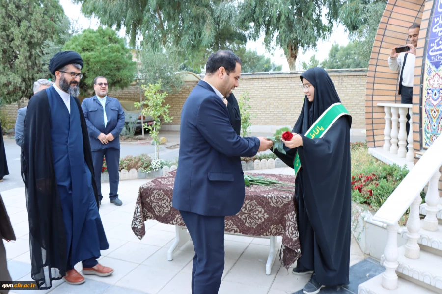 جلسه پرسش و پاسخ با دانشجو معلمان، اساتید و کارکنان دانشگاه فرهنگیان قم 9