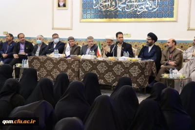 رئیس دانشگاه فرهنگیان در جمع دانشجو معلمان پردیس حضرت معصومه(س) قم، تاکید کرد:

ضرورت همکاری کامل با دانشجومعلمان رشته ابتدایی ورودی 1398