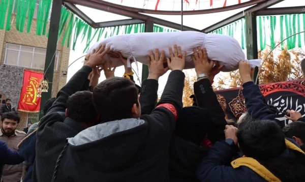 تشییع و تدفین شهید گمنام هشت سال دفاع مقدس در پردیس آیت الله طالقانی(ره) 4