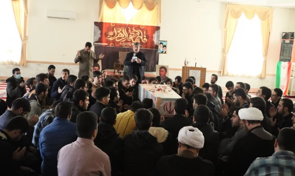 مراسم وداع با شهید گمنام در مرکز مدنی(ره) قم 2