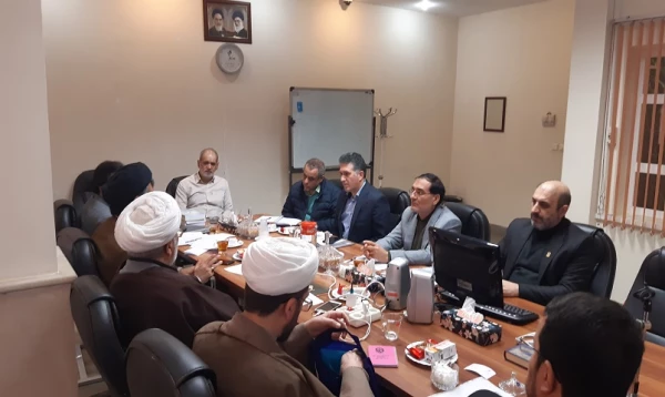 پیگیری قرارداد ۳۰ جلد کتاب درسی دانشگاه با پژوهشگاه حوزه و دانشگاه قم 2