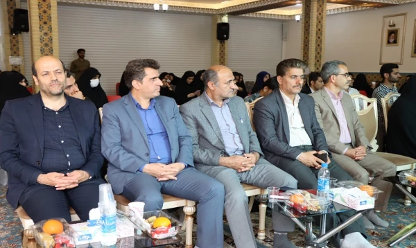 برگزاری مرحله منطقه ای دهمین جشنواره تدریس برتر منطقه 4 10