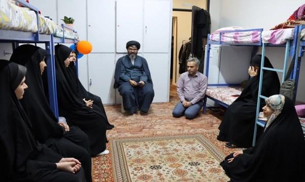 حضور سرزده موسوی مدیر امور پردیس های استان در سرای دانشجویی پردیس خواهران 6