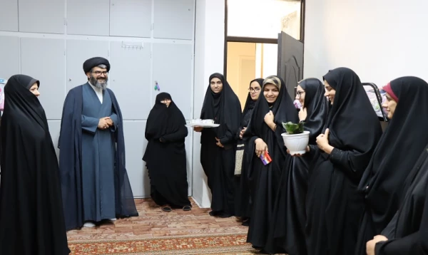 حضور سرزده موسوی مدیر امور پردیس های استان در سرای دانشجویی پردیس خواهران 7