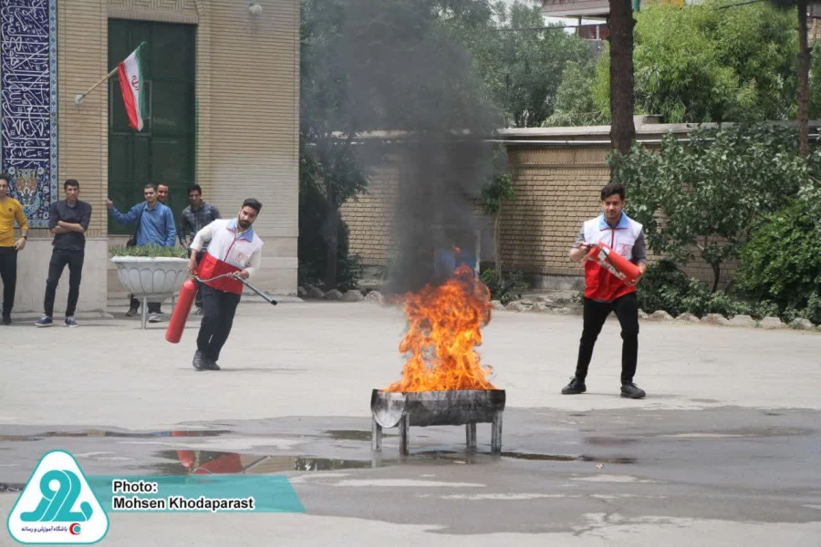 اجرای مانور امدادی دادرس پیشرفته در مرکز شهید مدنی(ره) قم 5