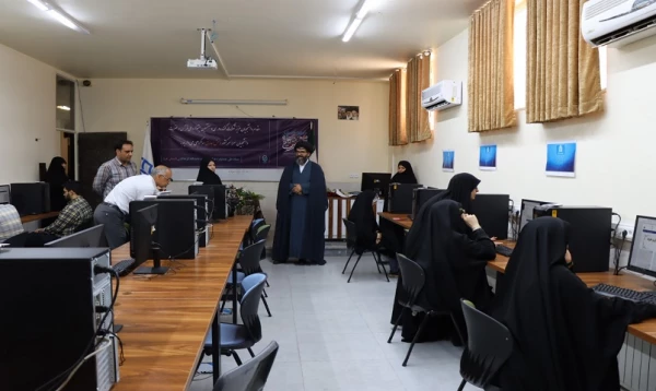 برگزاری آزمون بخش معارفی سی و هفتمین جشنواره ملی قرآن و عترت در مردیس حضرت معصومه(س)قم 6