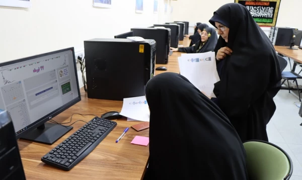 برگزاری آزمون بخش معارفی سی و هفتمین جشنواره ملی قرآن و عترت در مردیس حضرت معصومه(س)قم 7