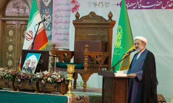 آیین آغاز سال تحصیلی ویژه دانشجویان دختر دانشگاه ها و مراکز علمی سراسر کشور در حرم مطهر بانوی کرامت برگزار شد. 2