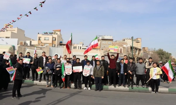 حضور پر شور و شعور دانشجومعلمان و کارکنان دانشگاه فرهنگیان استان قم در راهپیمائی یوم الله 22 بهمن  10