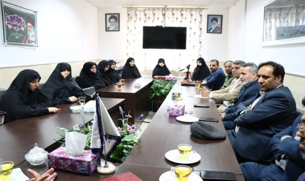 با ابلاغ دکتر موسوی محمد پناهی پاکیزه به سمت معاون توسعه و منابع پردیس حضرت معصومه (س) منصوب شد 3