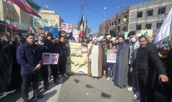 حضور پرشور دانشجو معلمان،اساتید و کارمندان دانشگاه فرهنگیان در راهپیمایی 22 بهمن 1403 8