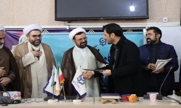 حسن شرعیات به معاونت آموزشی، پژوهشی و فرهنگی پردیس آیت الله طالقانی (ره) منصوب شد. 2